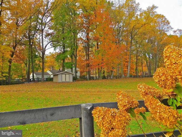 636 Walker Rd, Great Falls, Virginia 22066