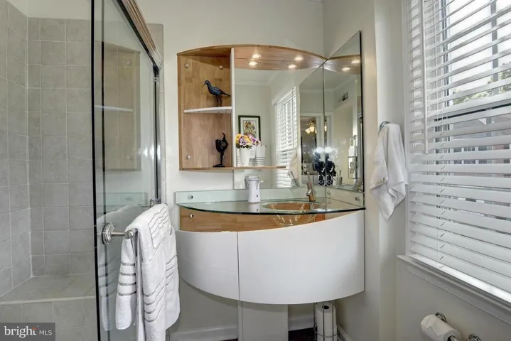 7085 Leestone St, Springfield, Virginia 22151