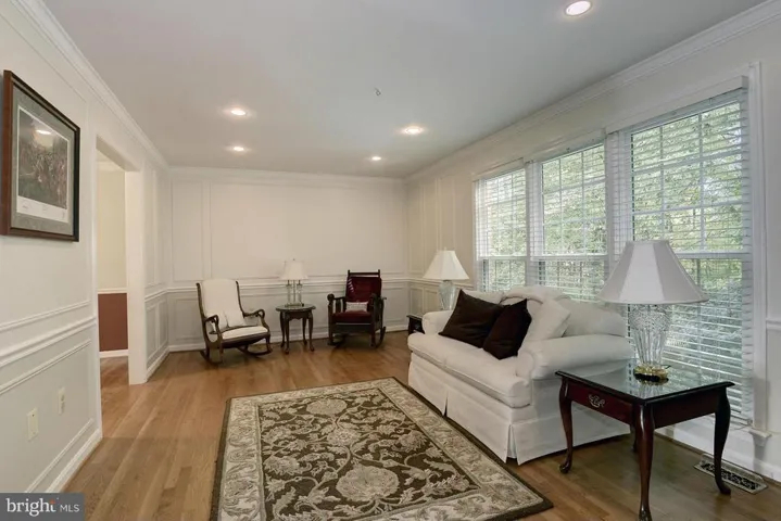 7085 Leestone St, Springfield, Virginia 22151
