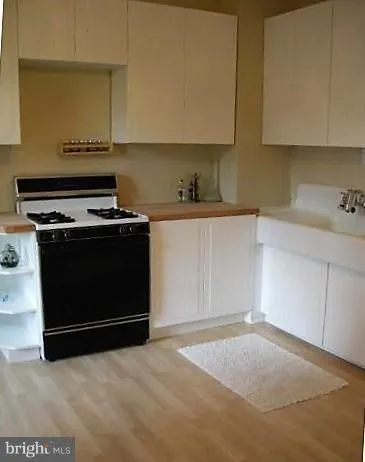 306 Clifford Ave, Alexandria, Virginia 22305