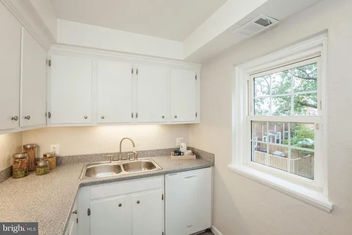 4640 36th St S #b2, Arlington, Virginia 22206