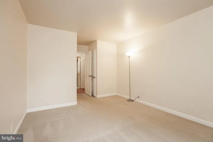 4640 36th St S #b2, Arlington, Virginia 22206