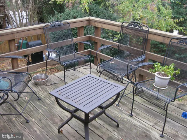 142 Cambridge Rd, Alexandria, Virginia 22314