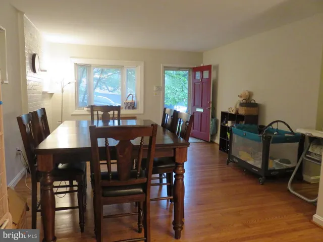 142 Cambridge Rd, Alexandria, Virginia 22314