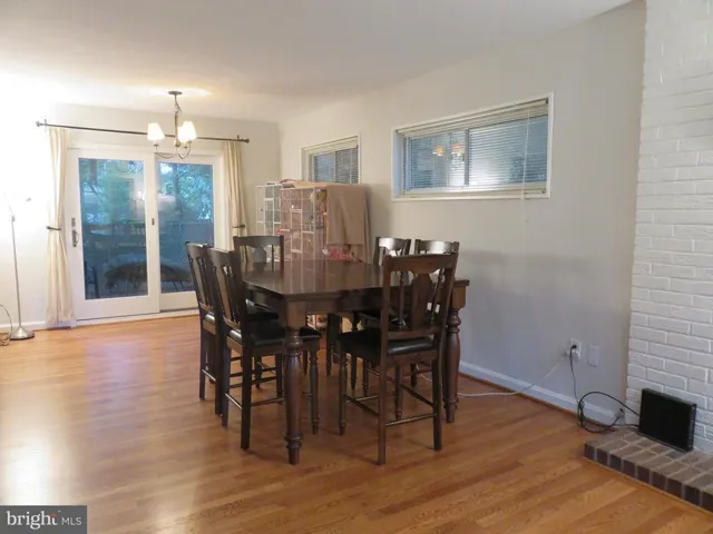 142 Cambridge Rd, Alexandria, Virginia 22314