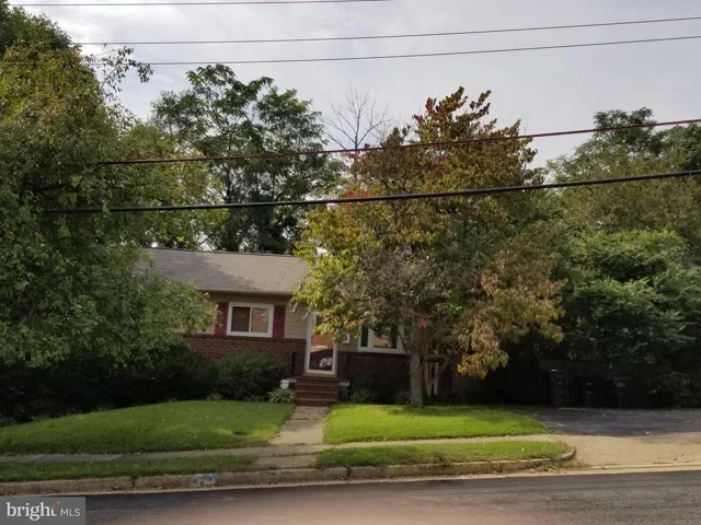 142 Cambridge Rd, Alexandria, Virginia 22314
