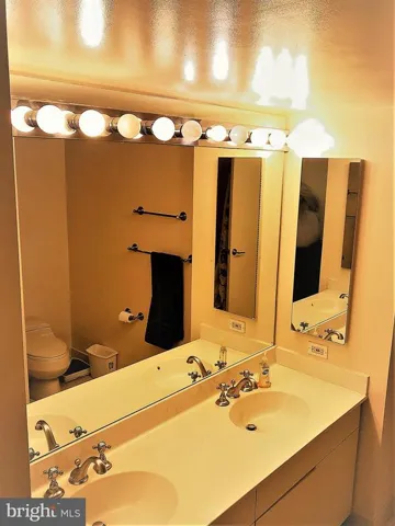 1530 Key Blvd #504, Arlington, Virginia 22209