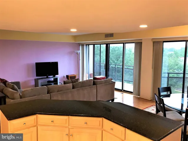 1530 Key Blvd #504, Arlington, Virginia 22209