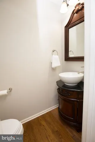 7416 Beverly Manor Dr, Annandale, Virginia 22003