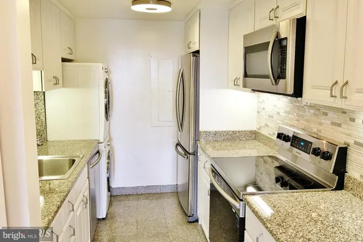 1530 Key Blvd #812, Arlington, Virginia 22209