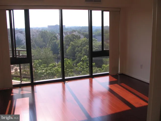 1530 Key Blvd #812, Arlington, Virginia 22209