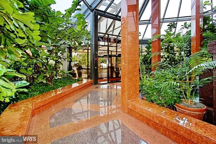 1530 Key Blvd #812, Arlington, Virginia 22209
