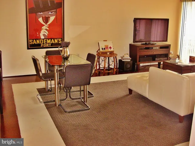 1530 Key Blvd #812, Arlington, Virginia 22209