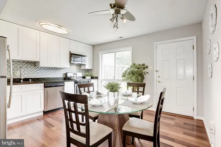 2201 Huston Pl, Herndon, Virginia 20170