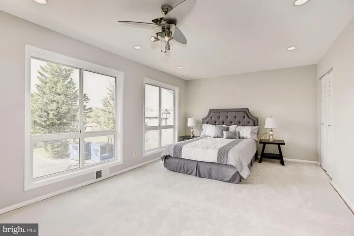 2201 Huston Pl, Herndon, Virginia 20170