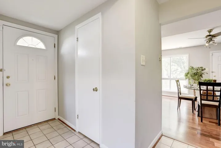 2201 Huston Pl, Herndon, Virginia 20170