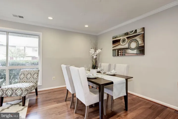 2201 Huston Pl, Herndon, Virginia 20170