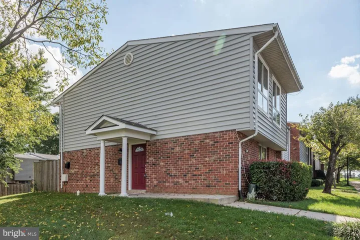 2201 Huston Pl, Herndon, Virginia 20170
