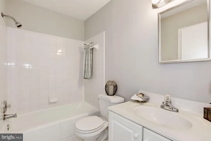 2201 Huston Pl, Herndon, Virginia 20170