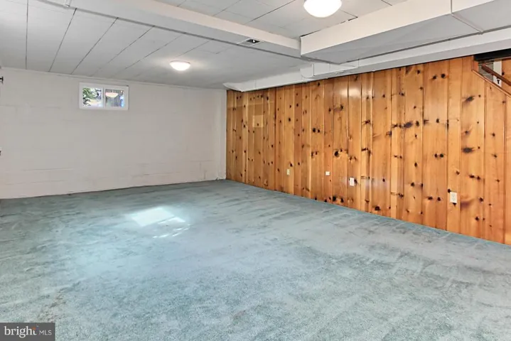 7116 Strathmore St, Falls Church, Virginia 22042