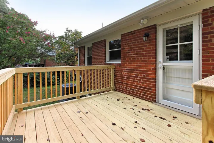 7116 Strathmore St, Falls Church, Virginia 22042