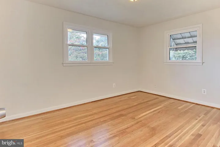 7116 Strathmore St, Falls Church, Virginia 22042