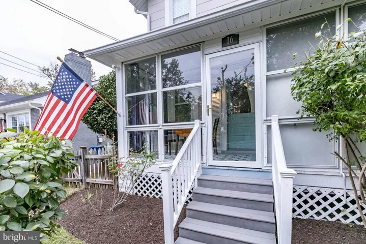 16 Masonic View Ave E, Alexandria, Virginia 22301