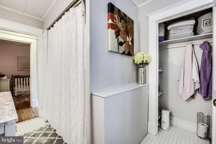 16 Masonic View Ave E, Alexandria, Virginia 22301
