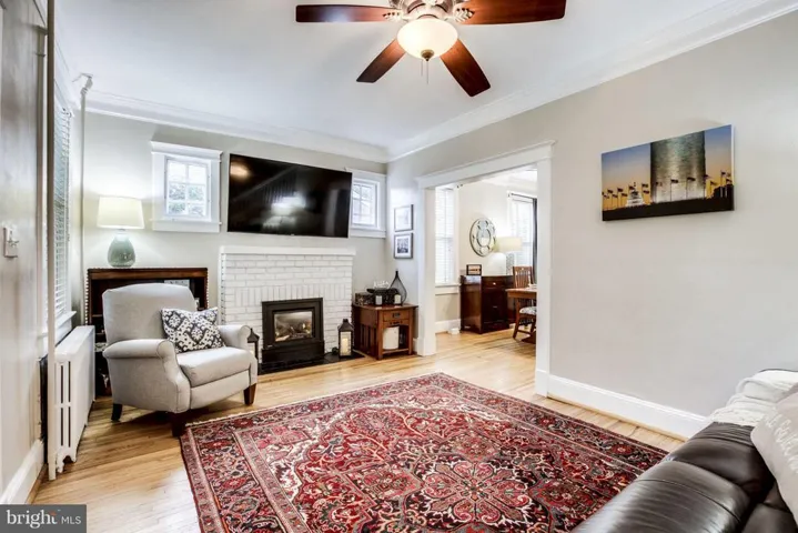 16 Masonic View Ave E, Alexandria, Virginia 22301