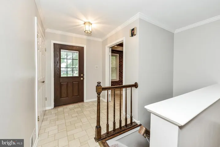 10317 Confederate Ln, Fairfax, Virginia 22030