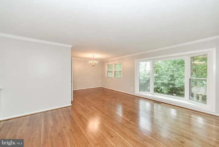 10317 Confederate Ln, Fairfax, Virginia 22030