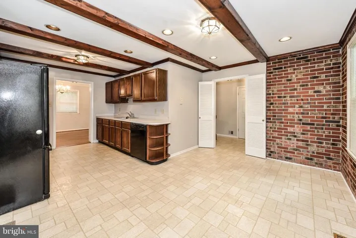 10317 Confederate Ln, Fairfax, Virginia 22030