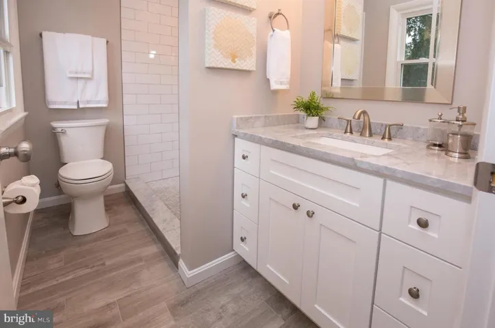 1206 Priscilla Ln, Alexandria, Virginia 22308
