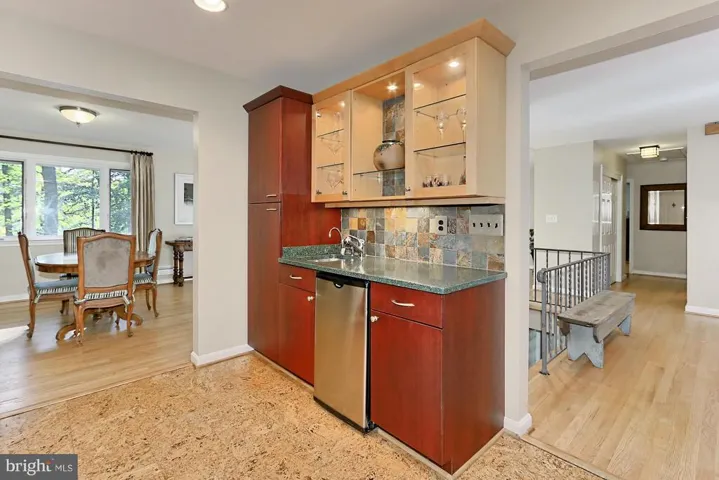 6519 Jay Miller Dr, Falls Church, Virginia 22041
