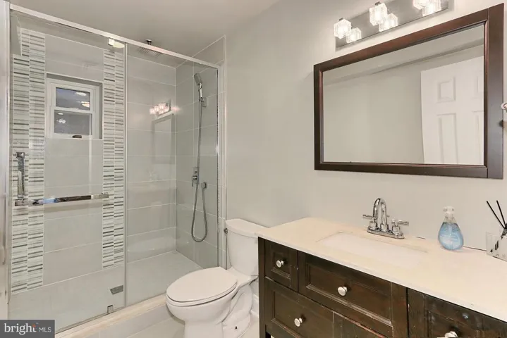 6519 Jay Miller Dr, Falls Church, Virginia 22041