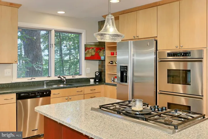 6519 Jay Miller Dr, Falls Church, Virginia 22041