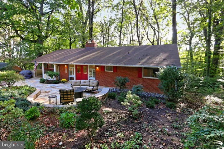 6519 Jay Miller Dr, Falls Church, Virginia 22041
