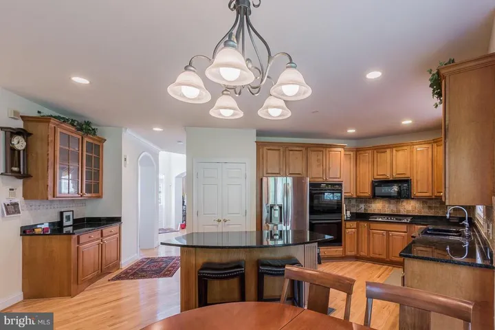 2044 Lord Fairfax Rd, Vienna, Virginia 22182
