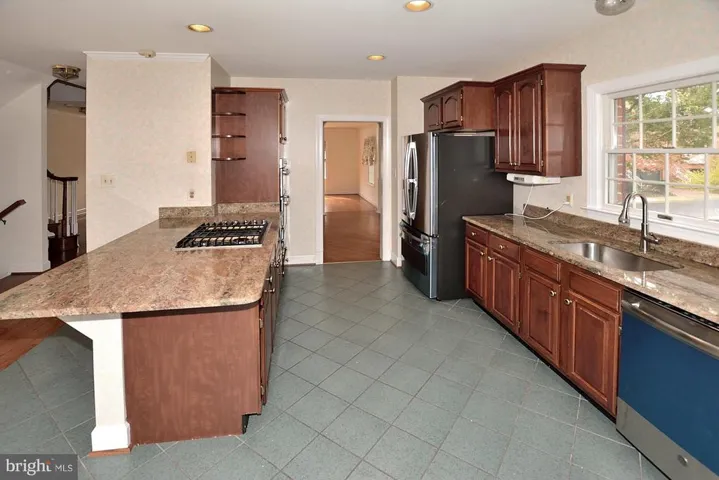 8171 Madrillon Ct, Vienna, Virginia 22182
