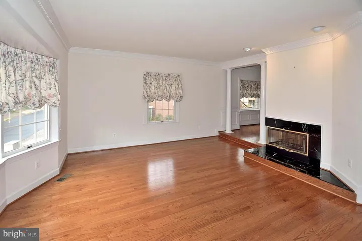 8171 Madrillon Ct, Vienna, Virginia 22182