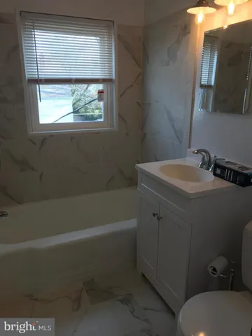 2216 Rollins Dr, Alexandria, Virginia 22307