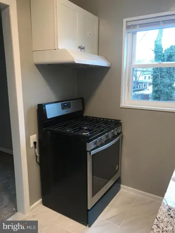 2216 Rollins Dr, Alexandria, Virginia 22307