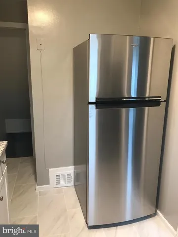 2216 Rollins Dr, Alexandria, Virginia 22307