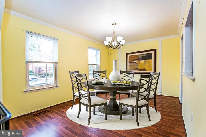 9639 Lindenbrook St, Fairfax, Virginia 22031