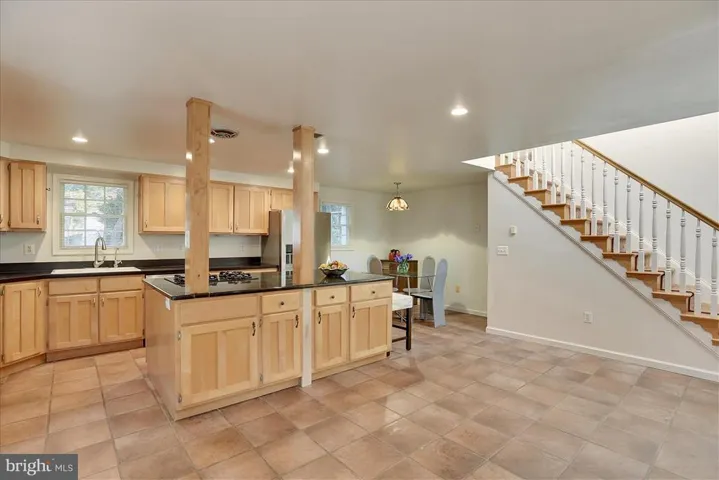 405 Ridge Rd Sw, Vienna, Virginia 22180