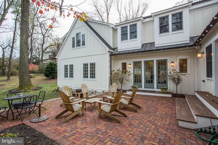 312st Little Falls St, Falls Church, Virginia 22046