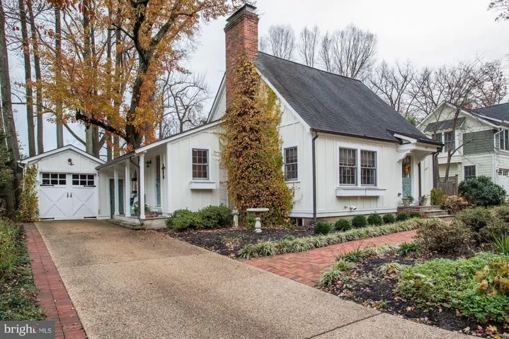 312st Little Falls St, Falls Church, Virginia 22046