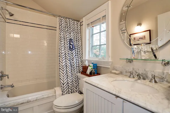312st Little Falls St, Falls Church, Virginia 22046