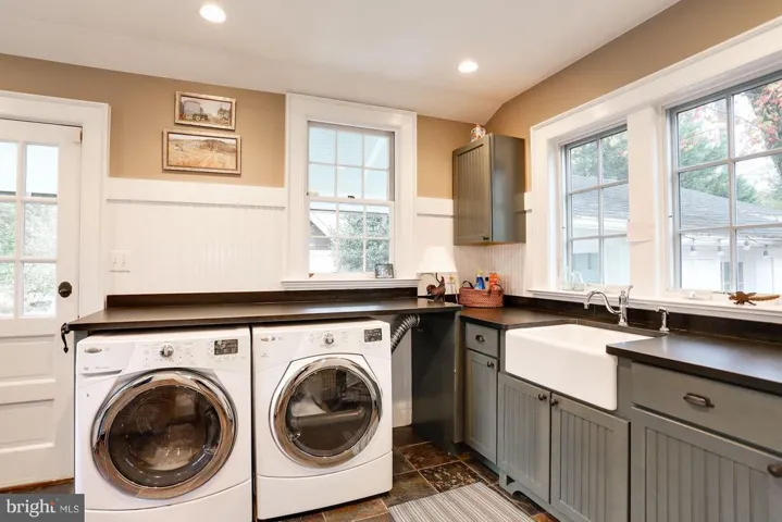 312st Little Falls St, Falls Church, Virginia 22046