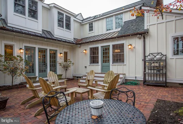 312st Little Falls St, Falls Church, Virginia 22046